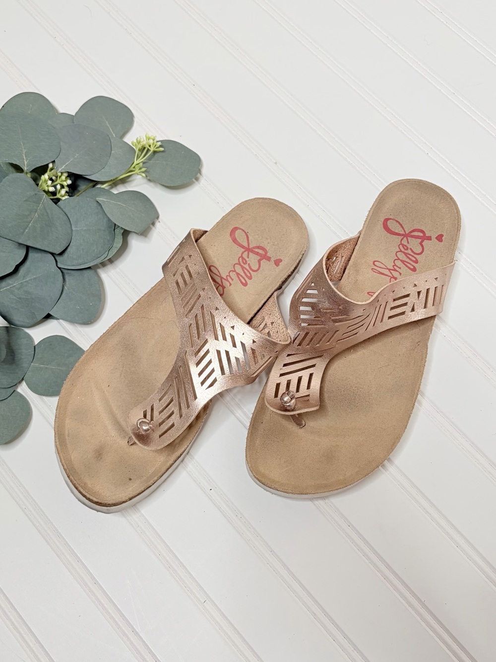 Jellypop Metallic Thong Footbed Sandals